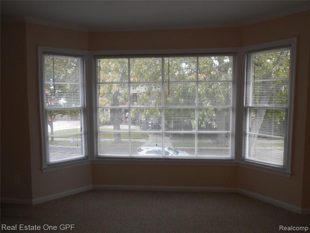 725 Harcourt Road Grosse Pointe, MI 48230 - Photo 9 of 28
