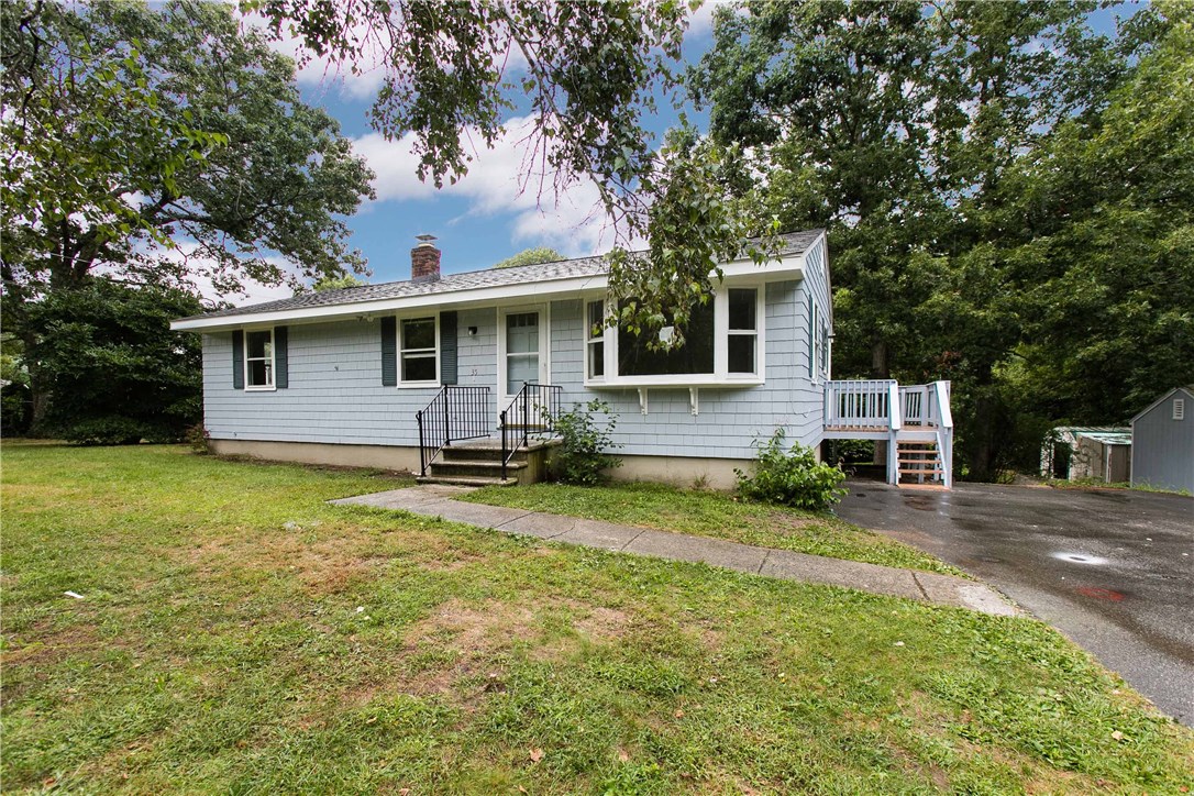 35 Charles Harpin Road Scituate, RI 02825 - Photo 3 of 37 Gallery Image 3