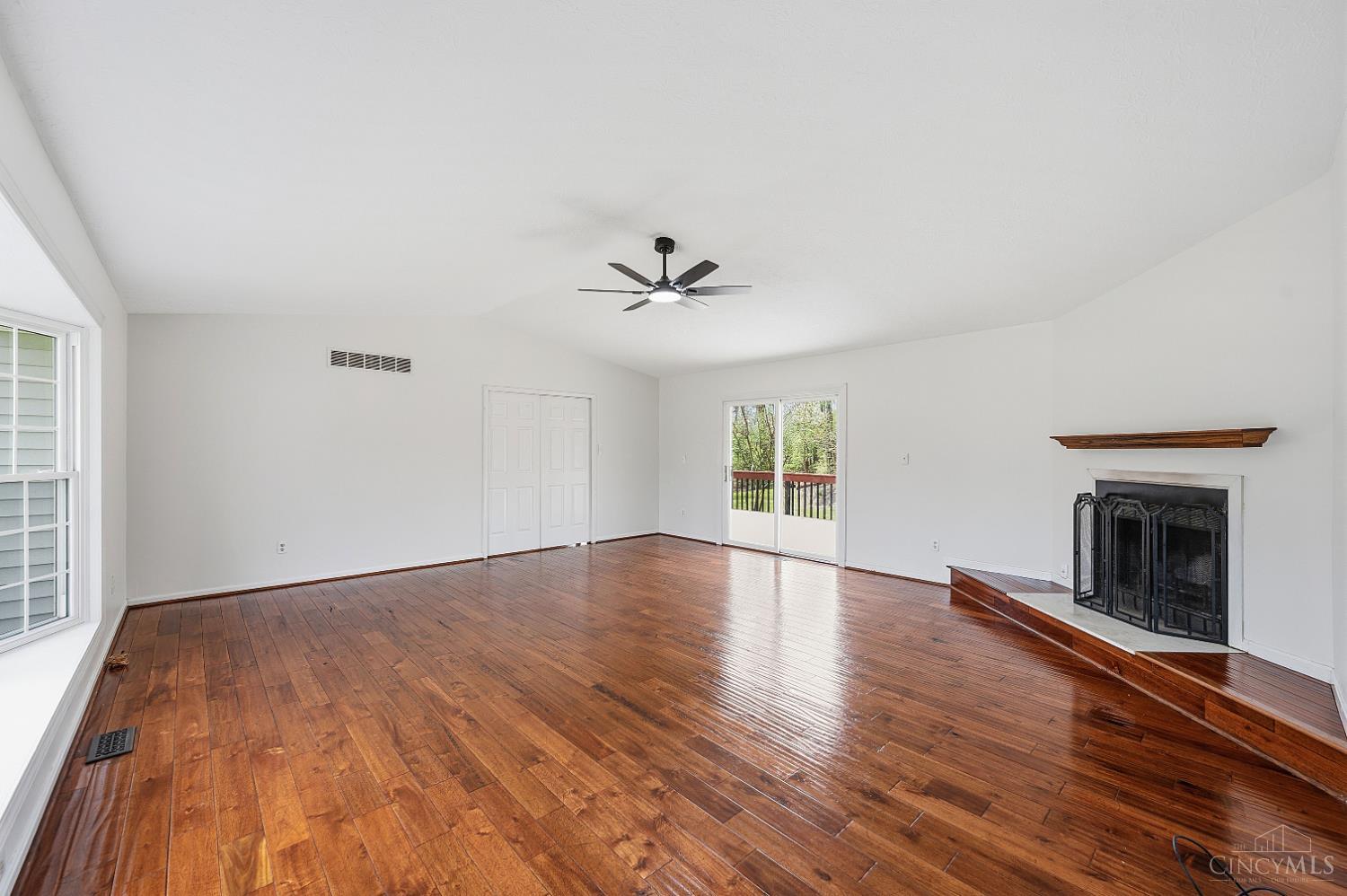 3883 Fulton Grove Road Cincinnati, OH 45245 - Photo 25 of 70