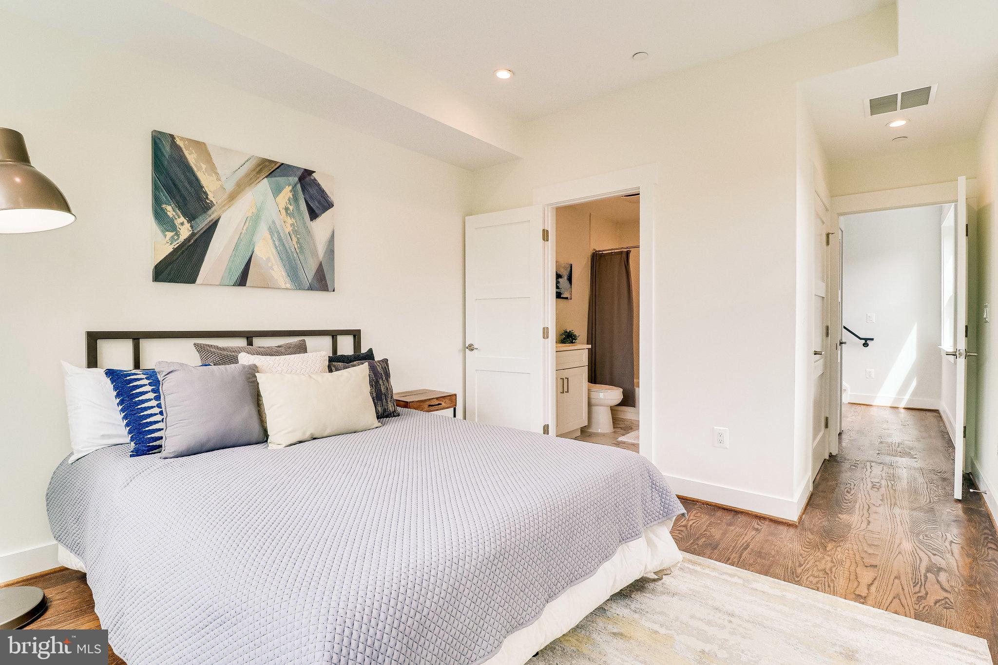 2016 2nd Street Northwest, Unit B Washington, DC 20001 - Photo 12 of 25 Gallery Image 12