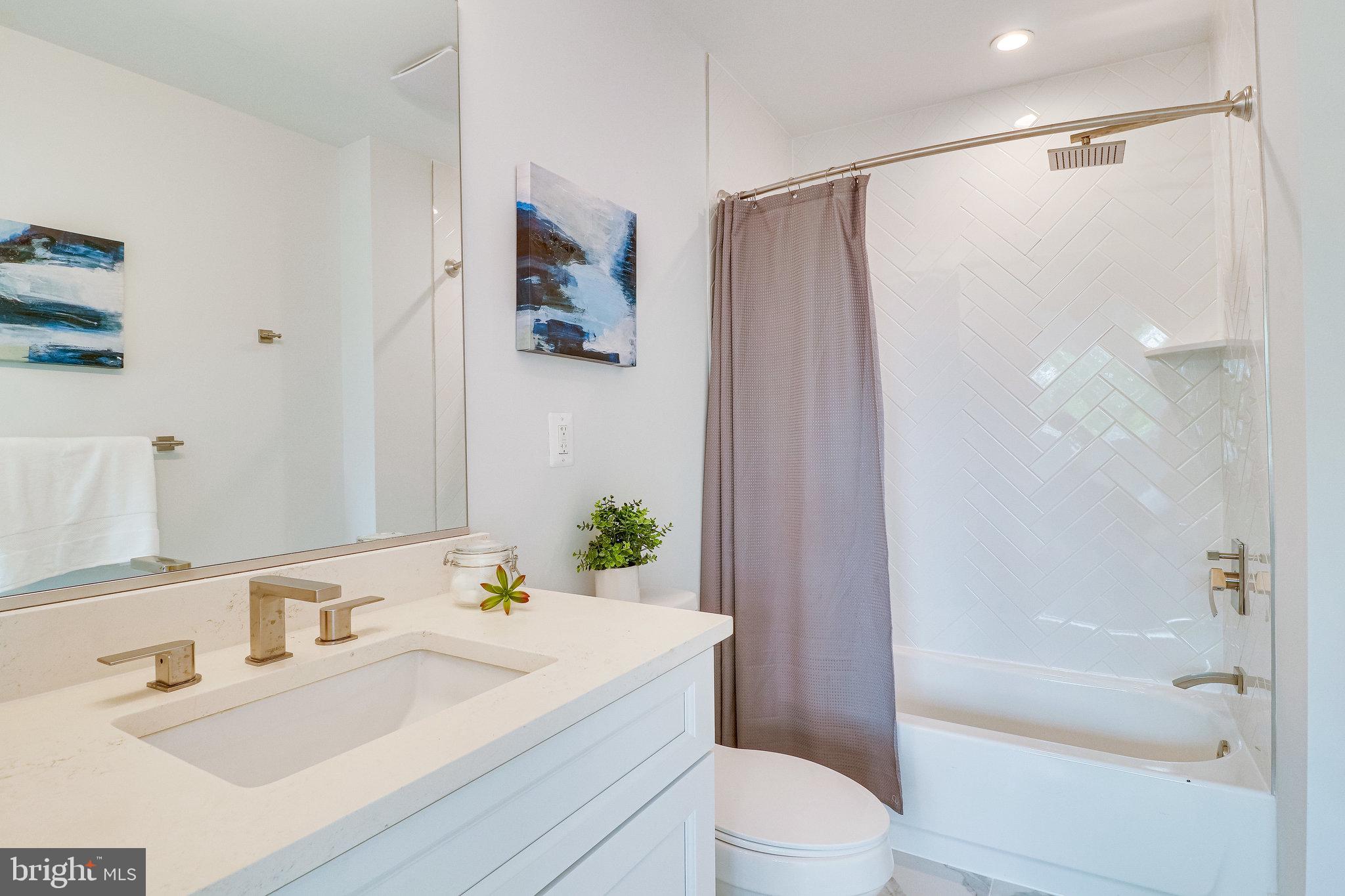 2016 2nd Street Northwest, Unit B Washington, DC 20001 - Photo 14 of 25 Gallery Image 14