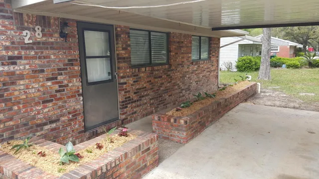 $1,700 | 28 Stewart Circle, Fort Walton Beach, FL 32547