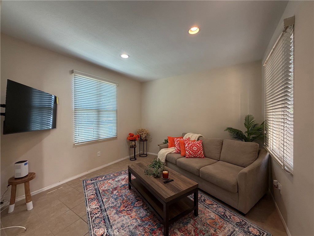 11513 Ghiberti Way Porter Ranch, CA 91326 - Photo 3 of 27 Gallery Image 3