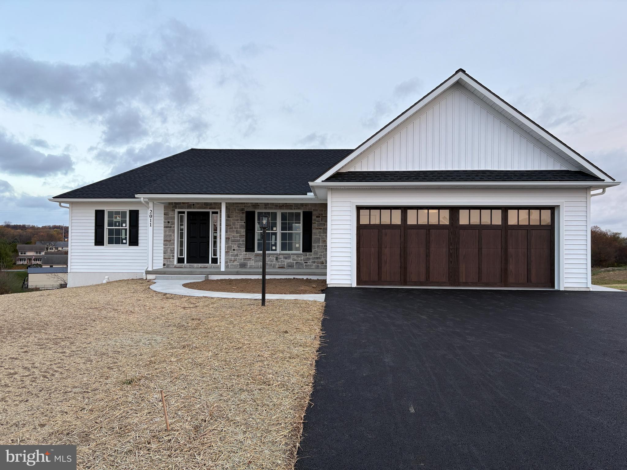 2011 Rolling Meadow Road Lebanon, PA 17046 - Photo 1 of 1 Gallery Image 1