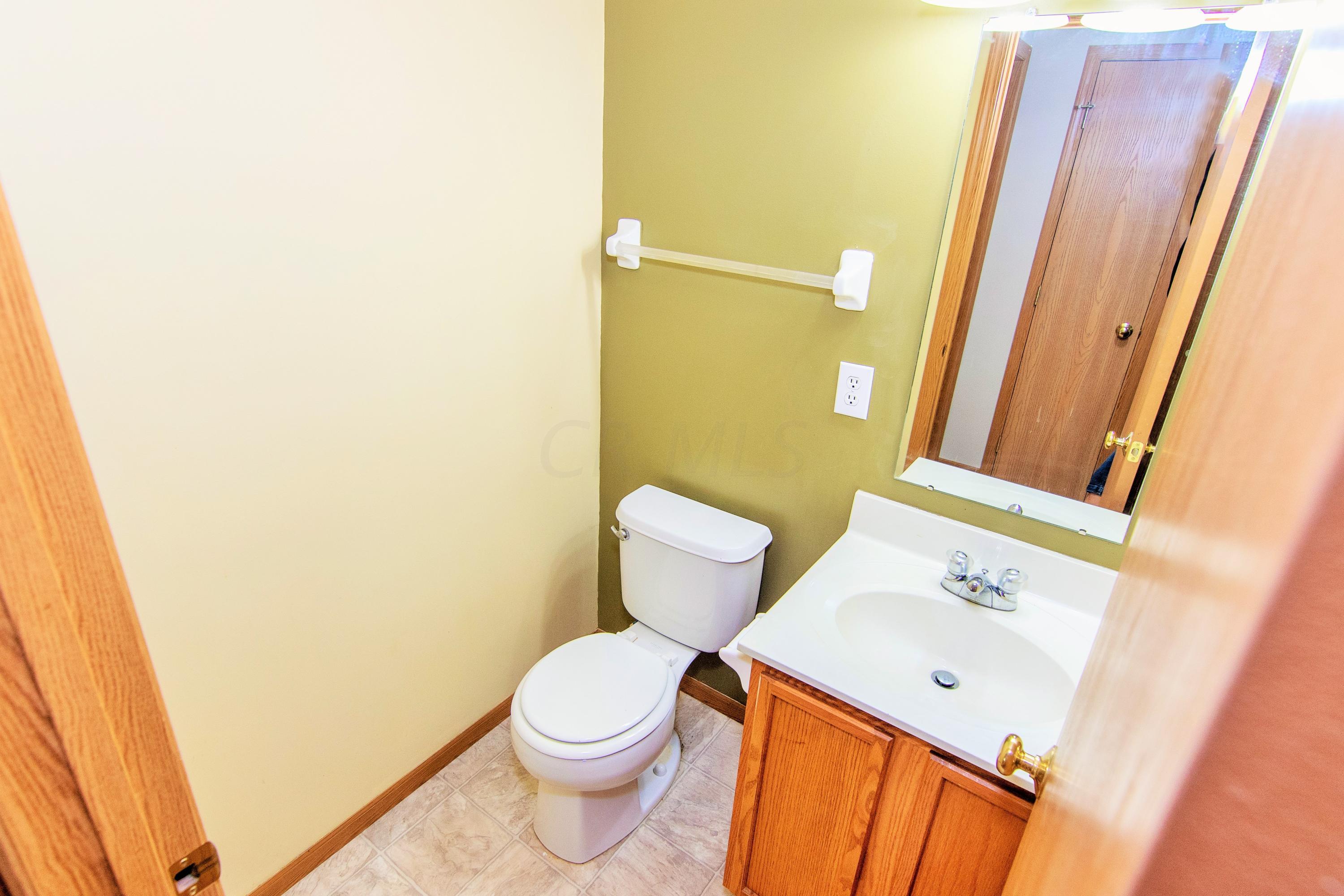 551 Rockets Street, Unit 157 Galloway, OH 43119 - Photo 18 of 33