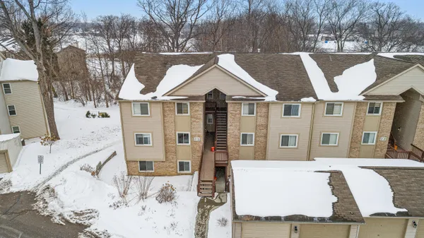 $175,000 | 4912 Ashley Lane, Unit 84, Waterford, MI 48329
