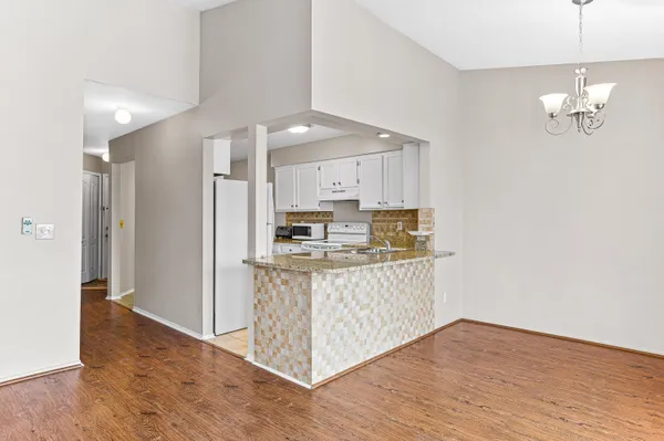 $175,000 | 4912 Ashley Lane, Unit 84, Waterford, MI 48329