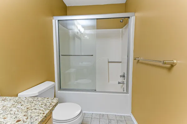 $175,000 | 4912 Ashley Lane, Unit 84, Waterford, MI 48329