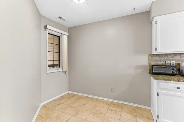 $175,000 | 4912 Ashley Lane, Unit 84, Waterford, MI 48329