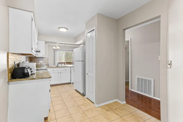 $175,000 | 4912 Ashley Lane, Unit 84, Waterford, MI 48329