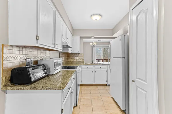 $175,000 | 4912 Ashley Lane, Unit 84, Waterford, MI 48329
