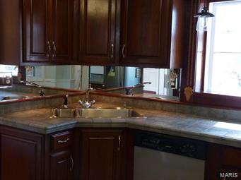 9929 Reavis Road St. Louis, MO 63123 - Photo 15 of 59