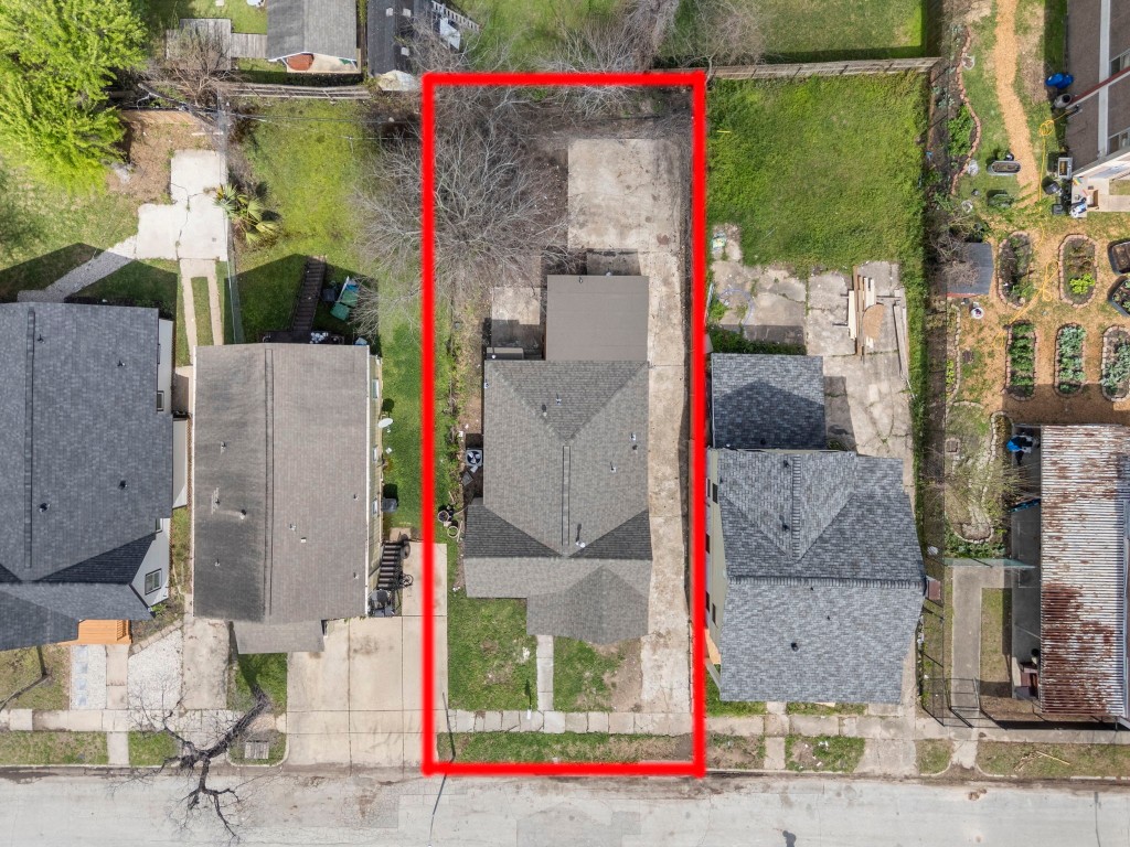 2817 Winbern Street Houston, TX 77004 - Photo 22 of 23 a bird view of a house