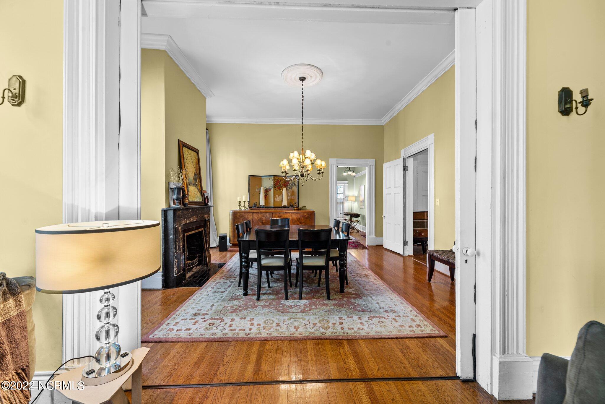 626 West Main Street Washington, NC 27889 - Photo 12 of 65 Dining Room