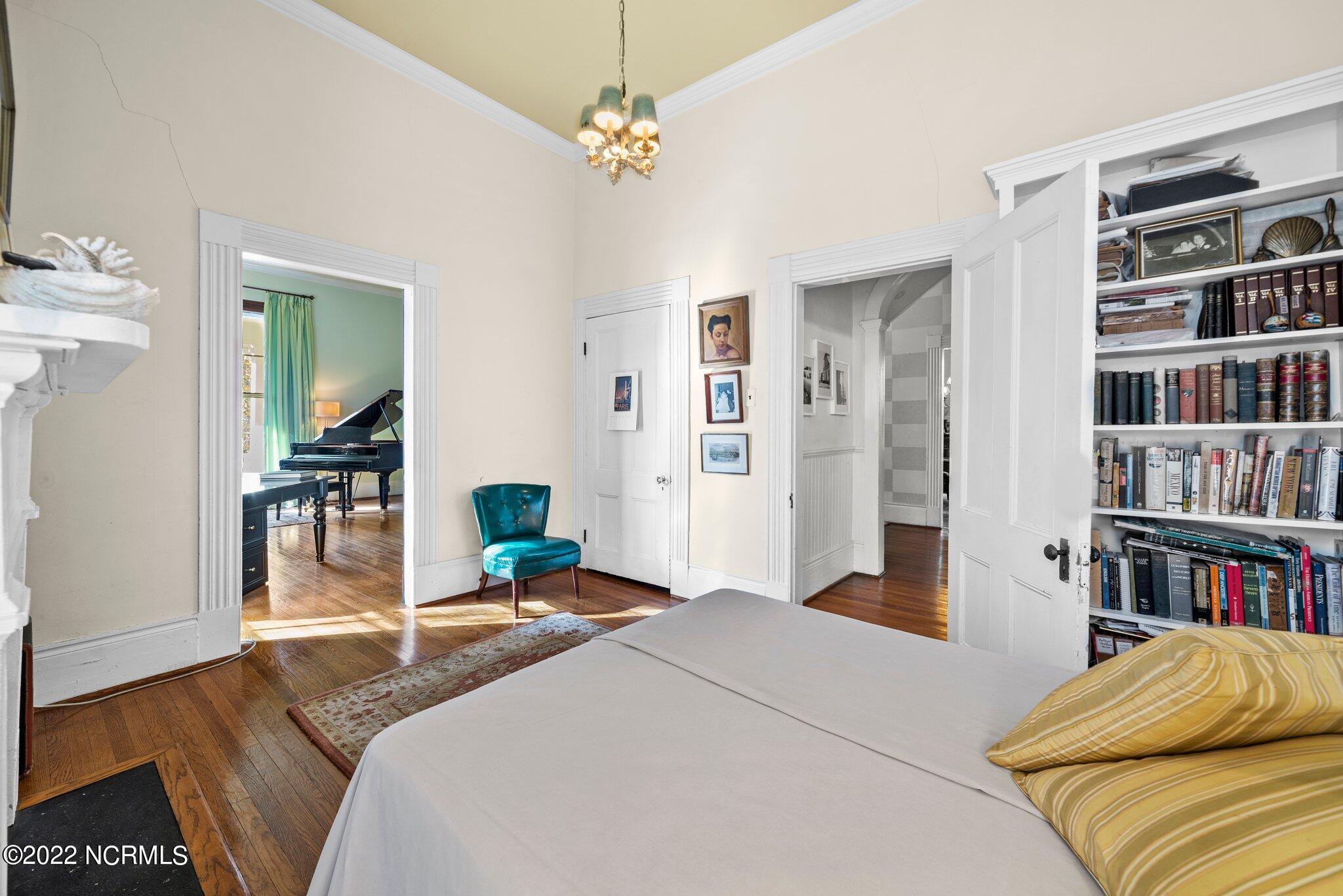 626 West Main Street Washington, NC 27889 - Photo 17 of 65 bedroom