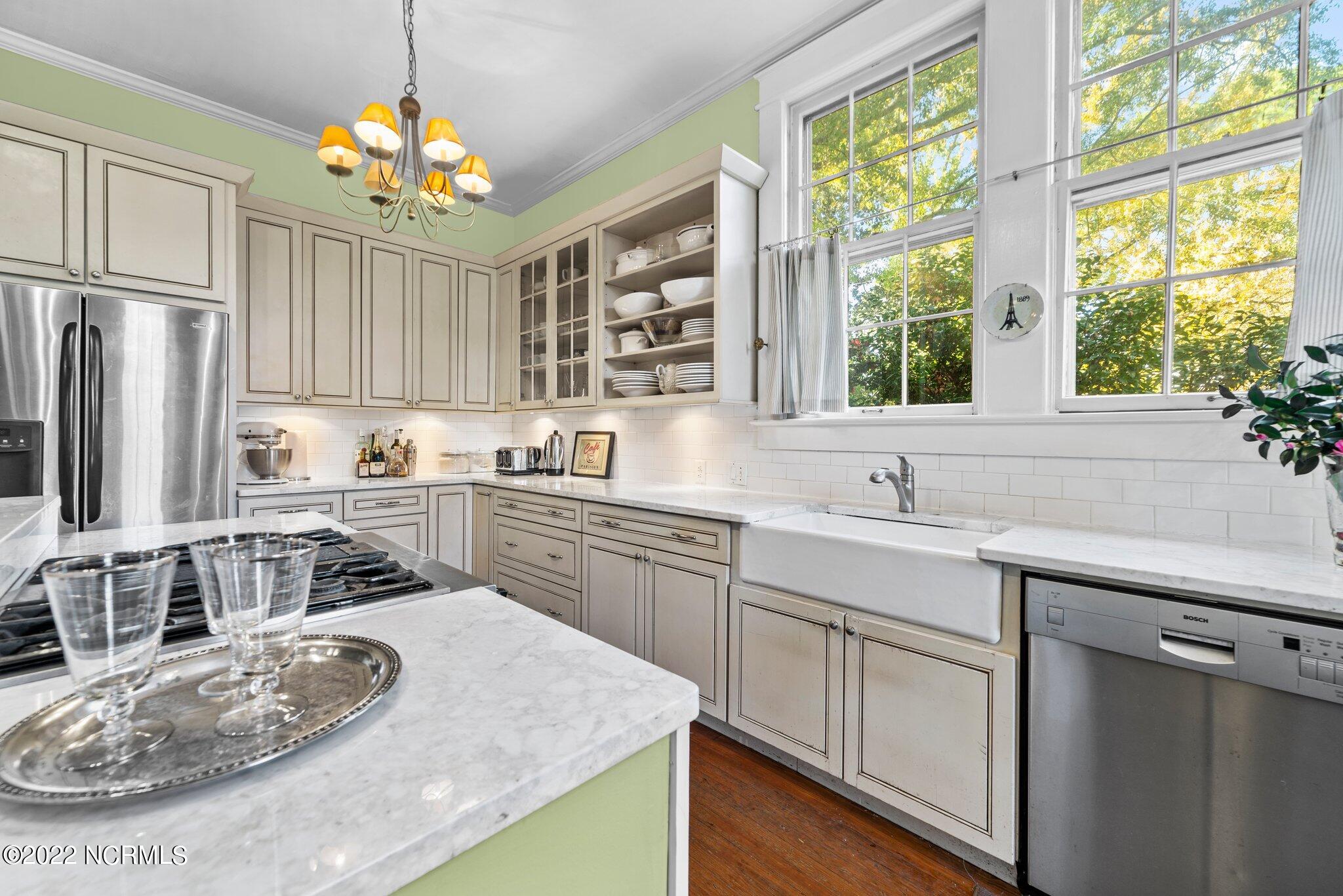 626 West Main Street Washington, NC 27889 - Photo 27 of 65 Kitchen