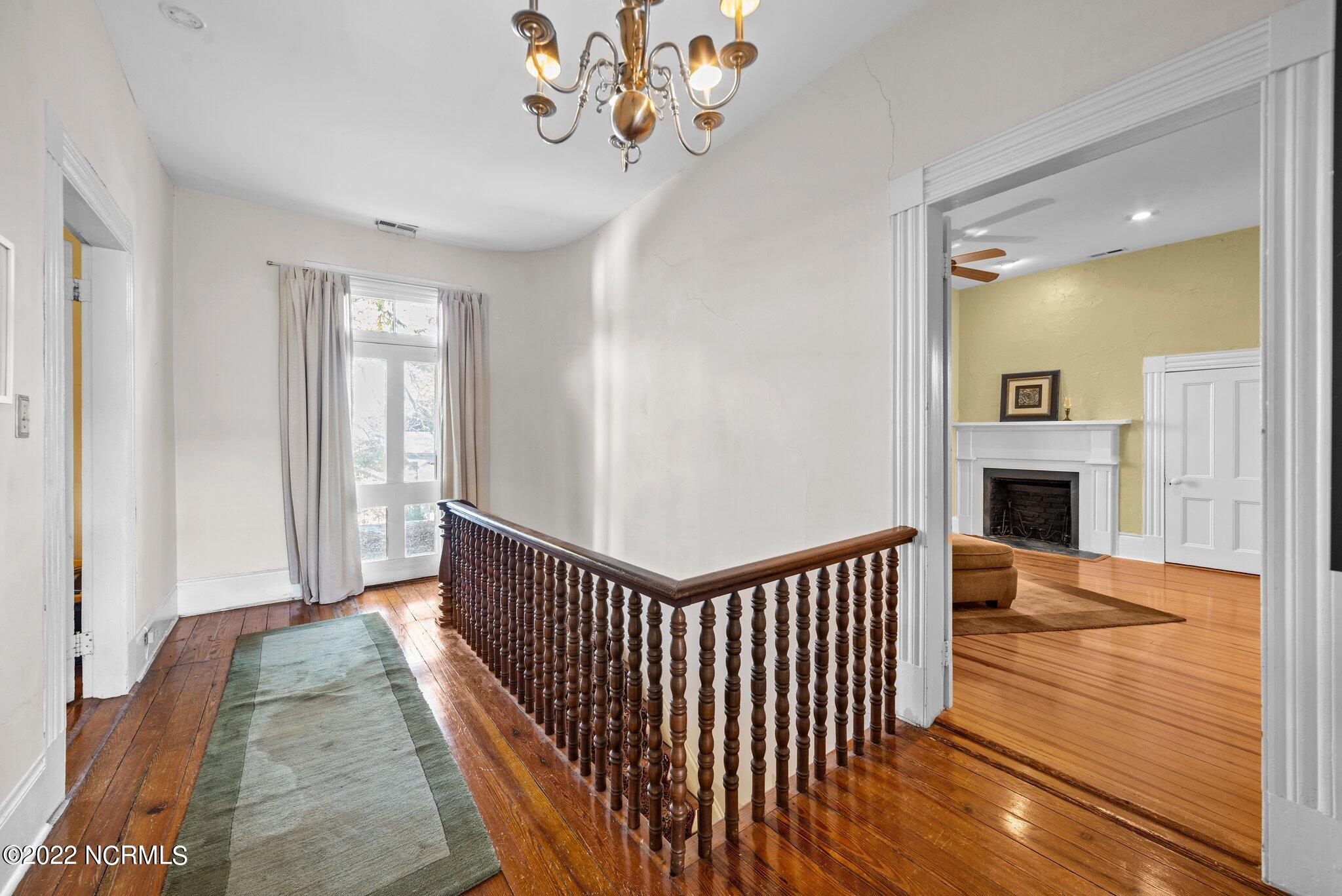 626 West Main Street Washington, NC 27889 - Photo 40 of 65 hall