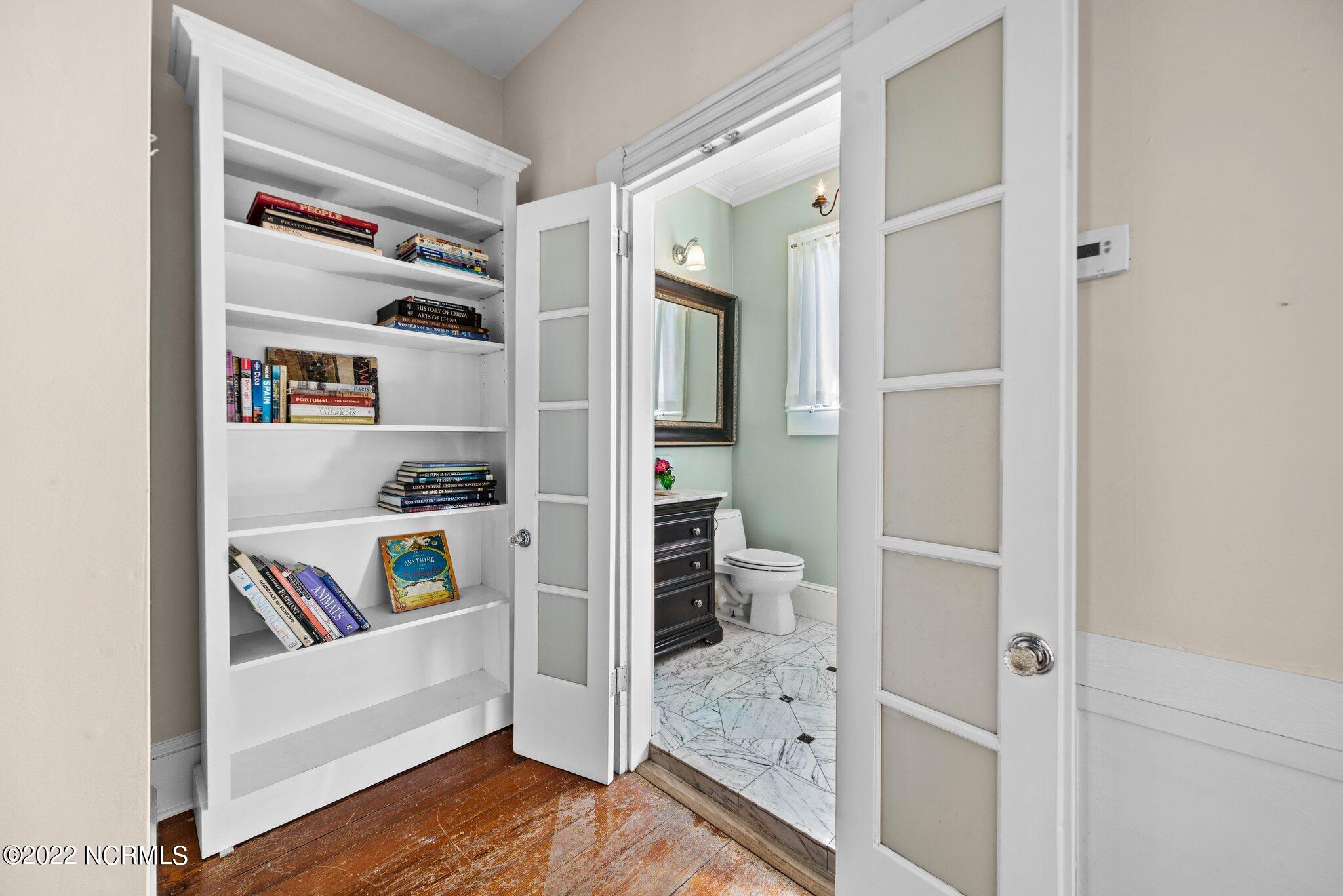 626 West Main Street Washington, NC 27889 - Photo 41 of 65 bathroom