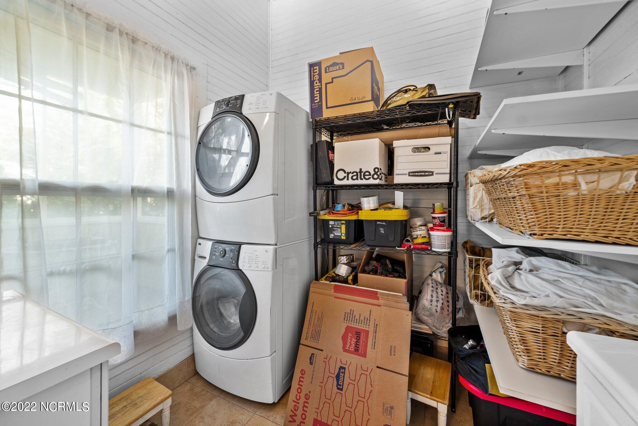 626 West Main Street Washington, NC 27889 - Photo 45 of 65 laundry