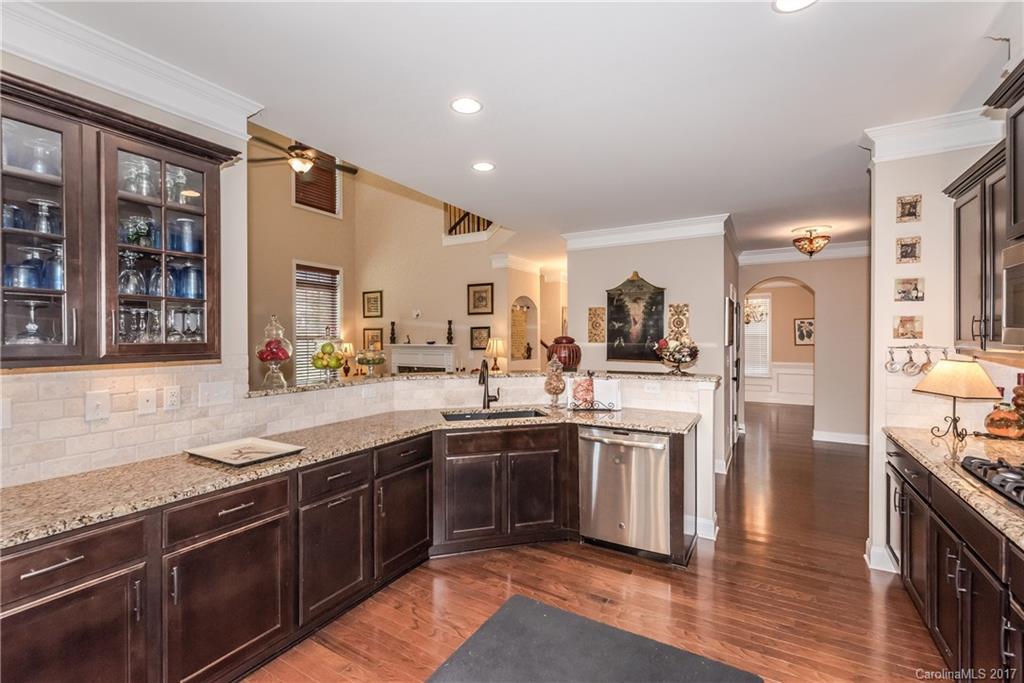 806 Solandra Way Tega Cay, SC 29708 - Photo 10 of 24