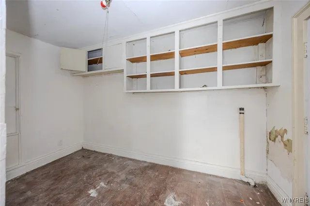 $129,000 | 955 Niagara Avenue, Niagara Falls, NY 14305