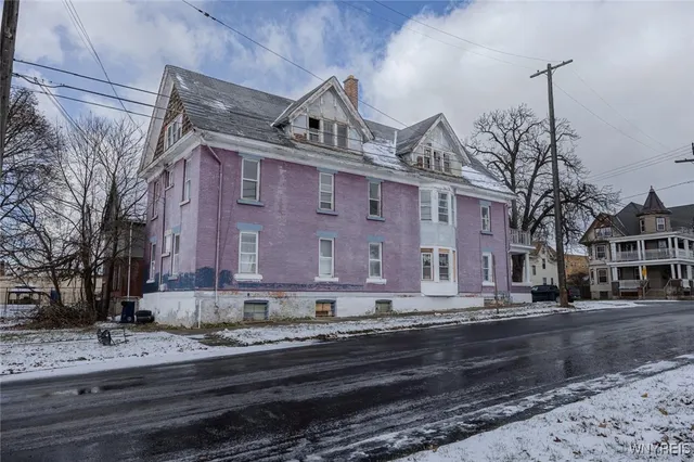$129,000 | 955 Niagara Avenue, Niagara Falls, NY 14305