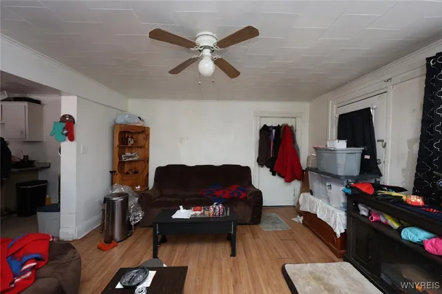 $129,000 | 955 Niagara Avenue, Niagara Falls, NY 14305