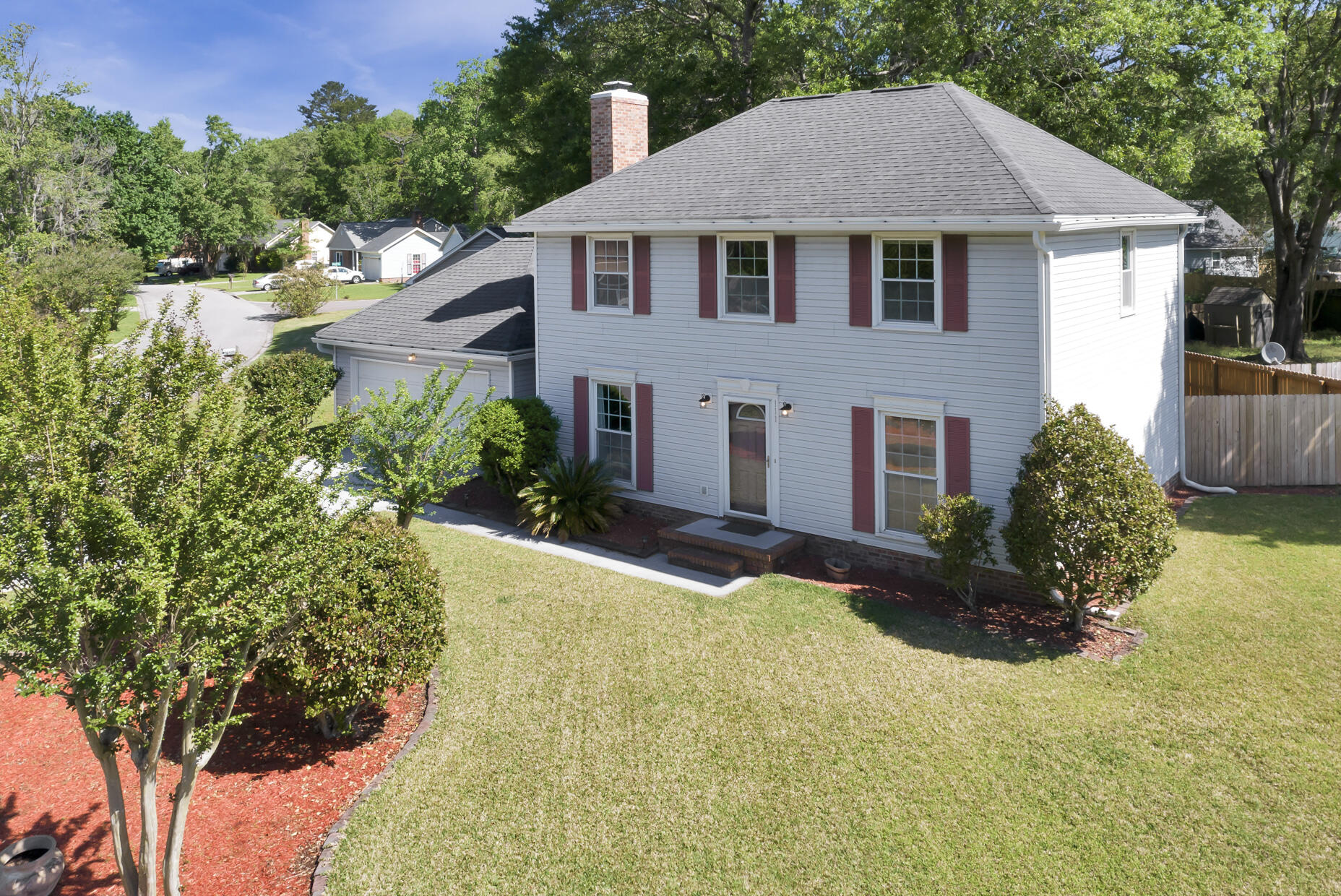 111 Hamlet Road Summerville, SC 29485 - Photo 4 of 39 EXT 2