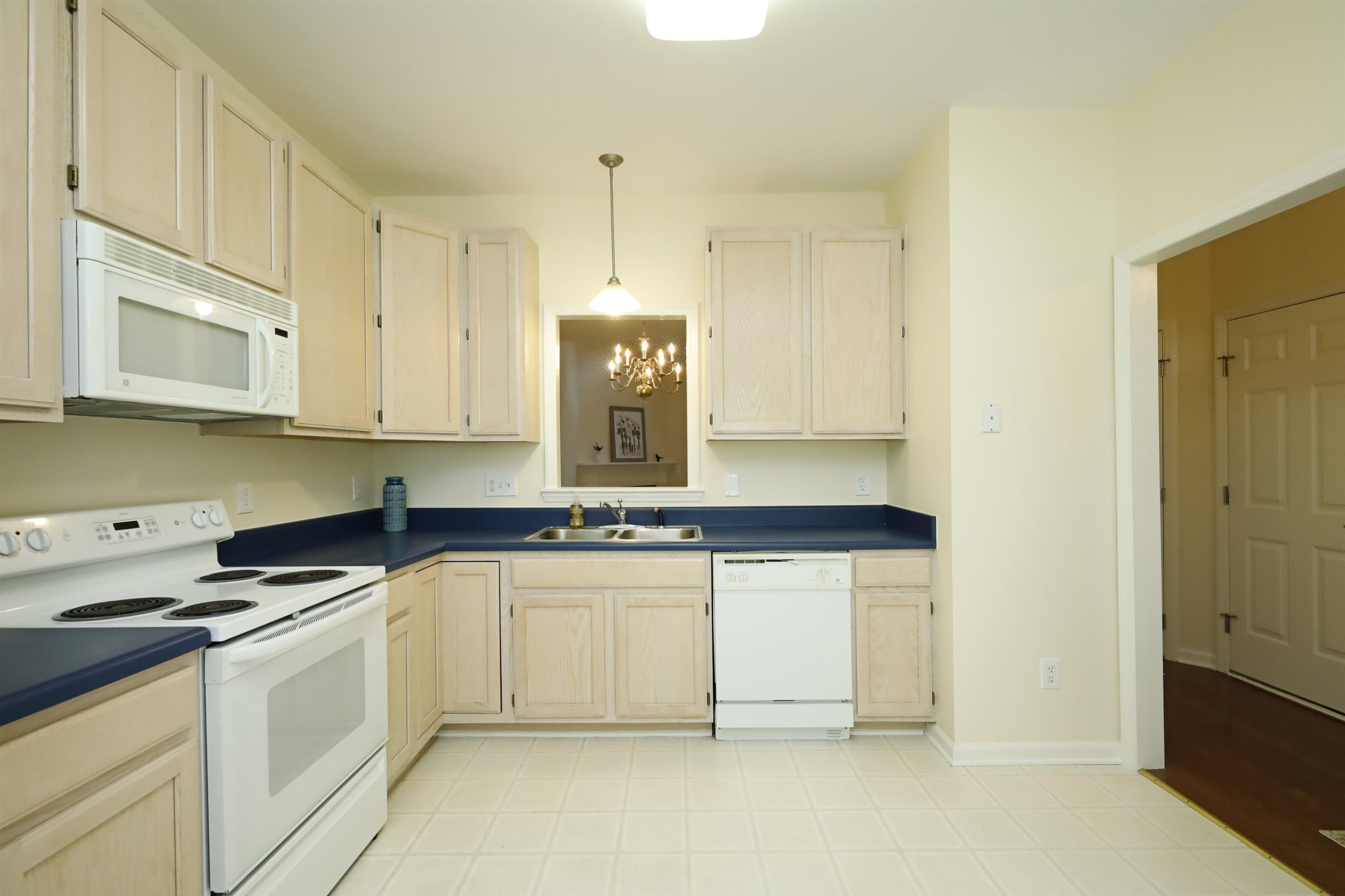 316 Vinca Circle Cary, NC 27513 - Photo 5 of 44 Photo 5