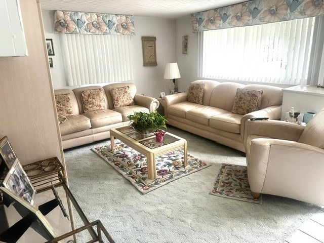 37 Rustcraft Road Dedham, MA 02026 - Photo 6 of 39