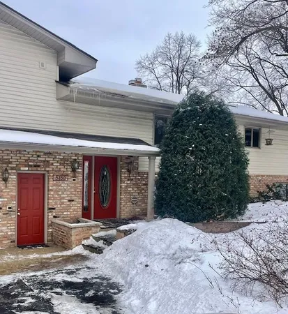 $1,050,000 | 5450 Ridgewood Cove, Mound, MN 55364
