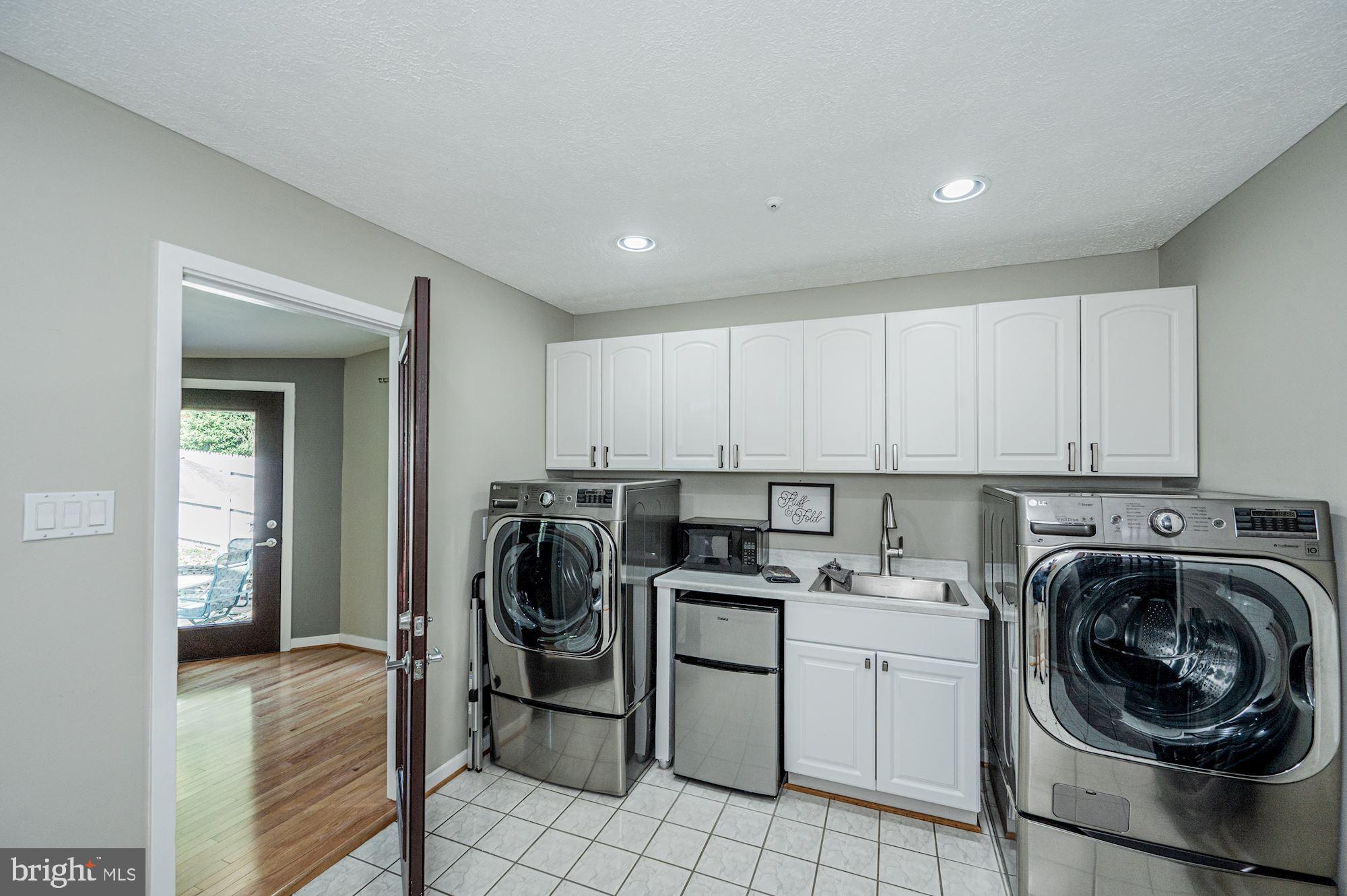 46 Overbrook Road Baltimore, MD 21228 - Photo 18 of 55 Laundry Room
