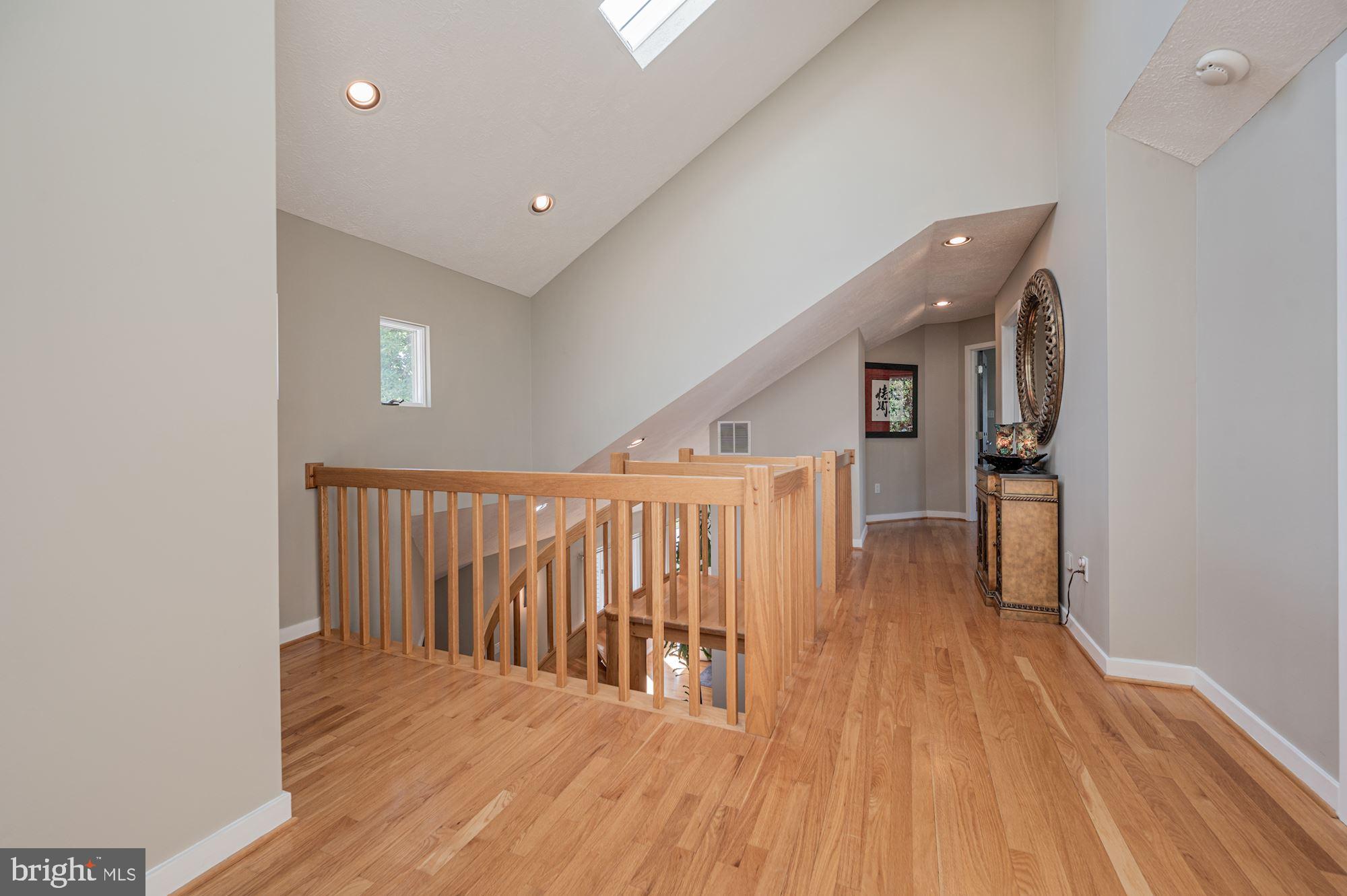 46 Overbrook Road Baltimore, MD 21228 - Photo 32 of 55 Upper Level Landing