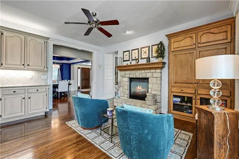 $849,900 | 5013 West 150th Street, Leawood, KS 66224