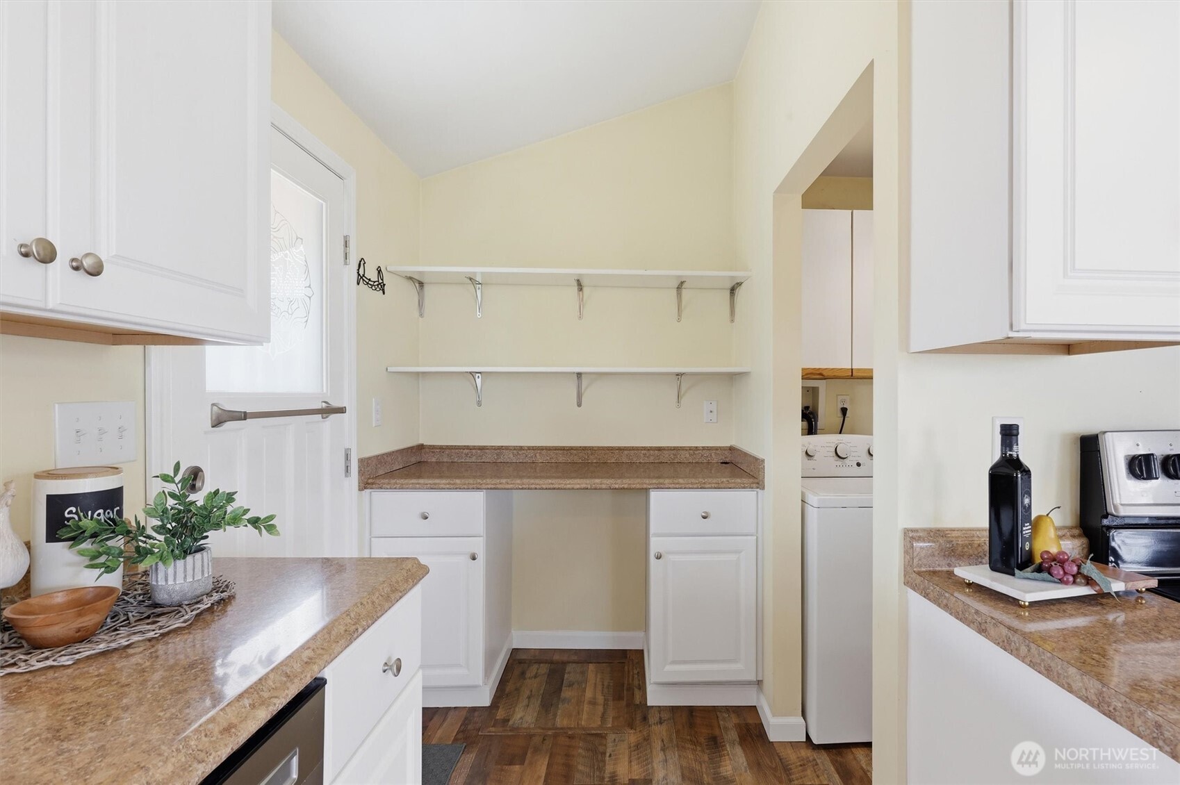 2224 Chestnut Street Everett, WA 98201 - Photo 13 of 34