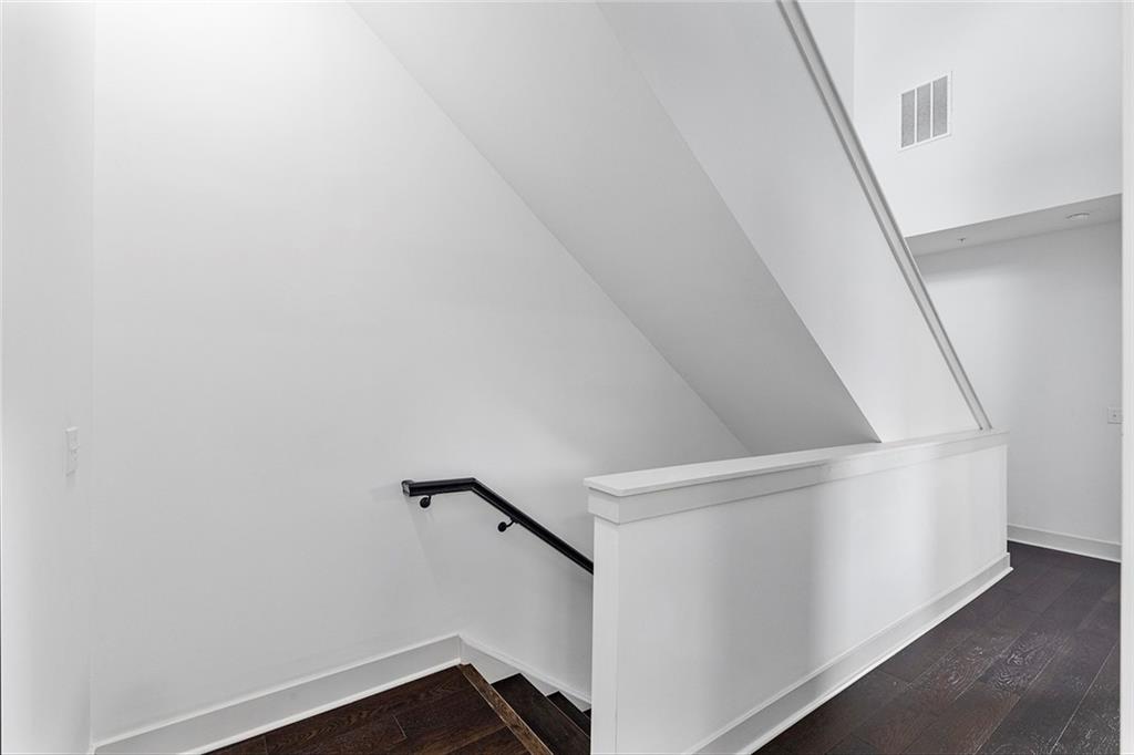 276 Estoria Street Southeast Atlanta, GA 30316 - Photo 18 of 40