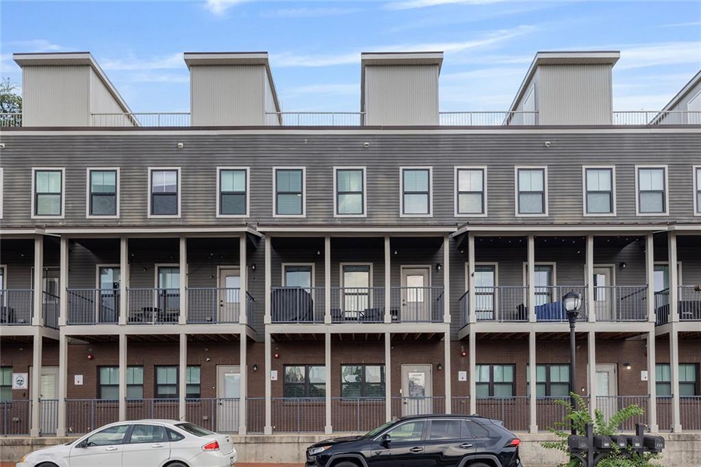 276 Estoria Street Southeast Atlanta, GA 30316 - Photo 2 of 40