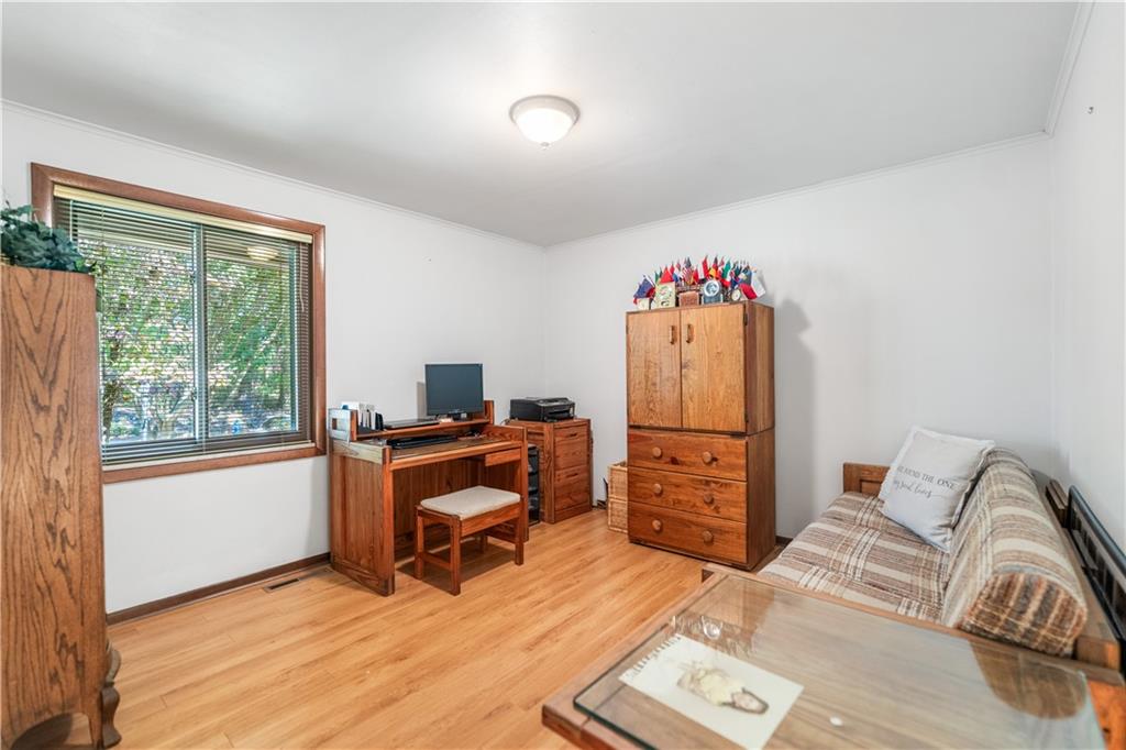 464 Sharon Road Coraopolis, PA 15108 - Photo 21 of 34 Third Bedroom - Perfect for an office