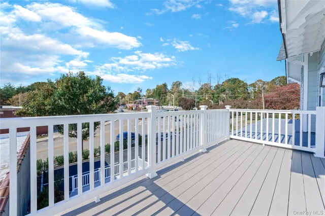 $3,750 | 110 School Street, Unit 6, Glen Cove, NY 11542