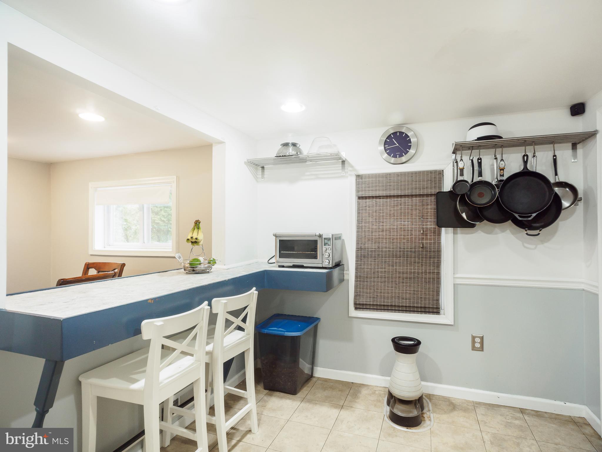 943 County Line Road Huntingdon Valley, PA 19006 - Photo 11 of 43 Breakfast Bar