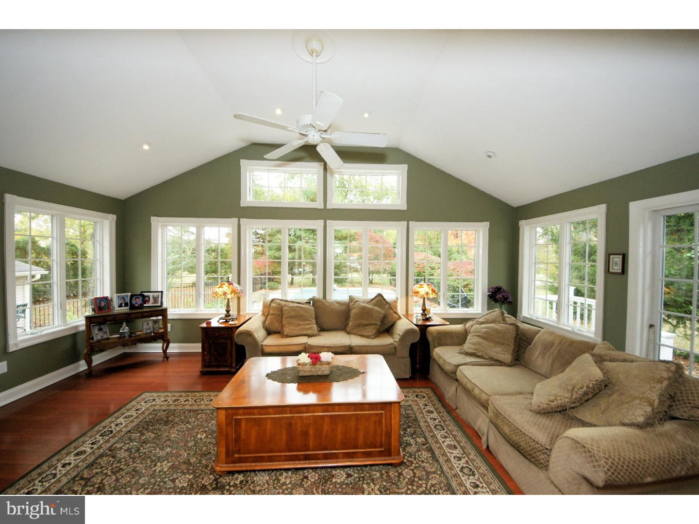 117 Line Road Trenton, NJ 08690 - Photo 12 of 25 Family Room