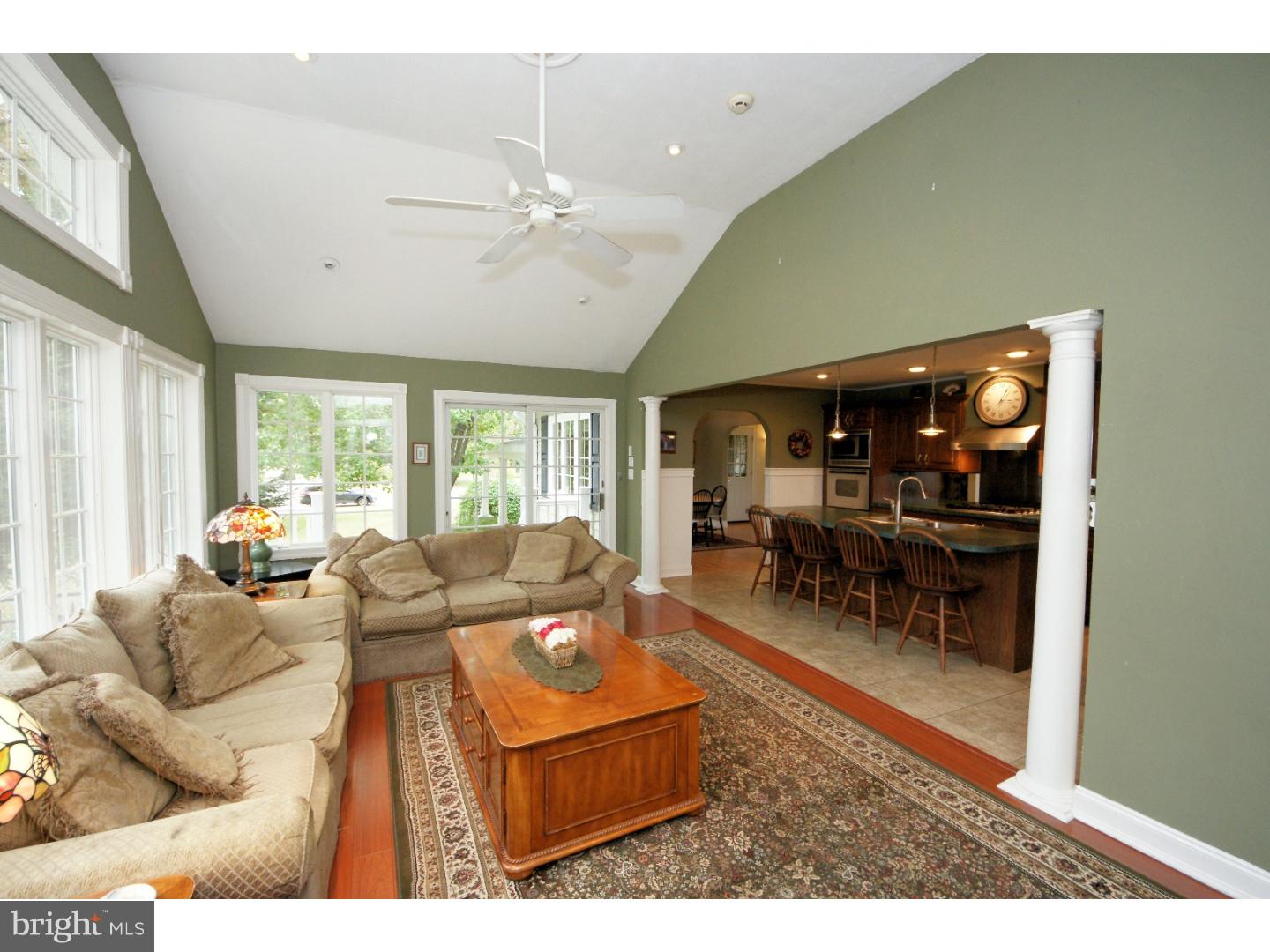 117 Line Road Trenton, NJ 08690 - Photo 14 of 25 Family Room