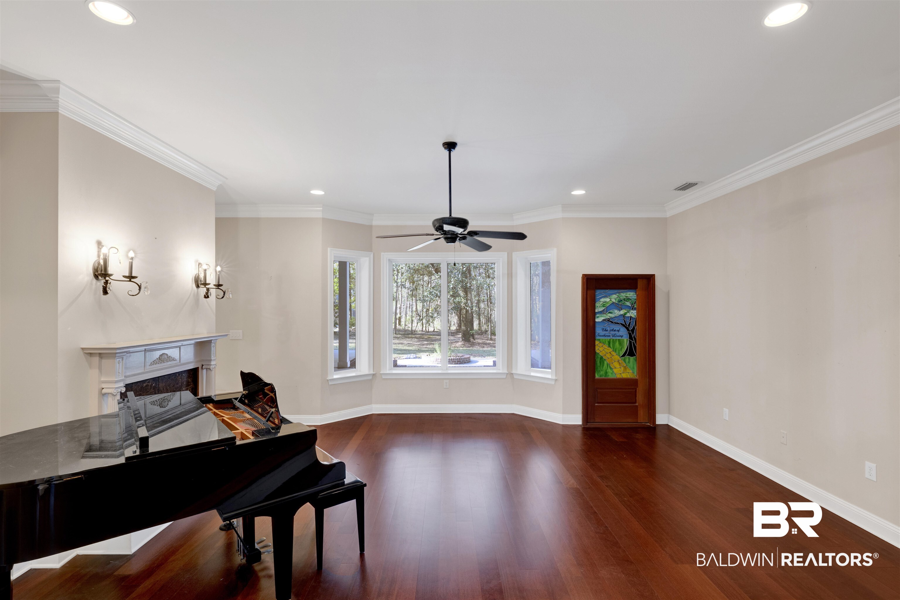 37 Signal Hill Road Spanish Fort, AL 36527 - Photo 15 of 50 Living area with bay window