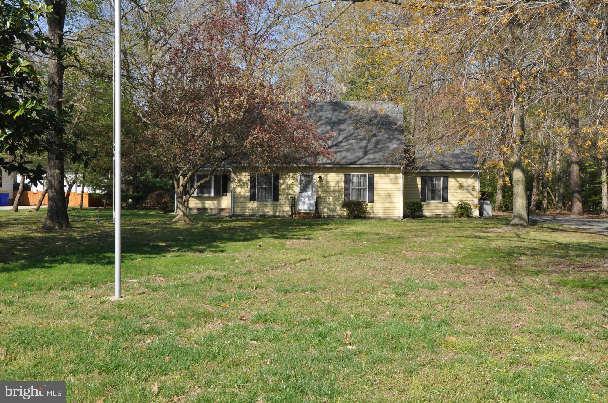 6818 Hunting Creek Road Hurlock, MD 21643 - Photo 1 of 20 Exterior (Front)