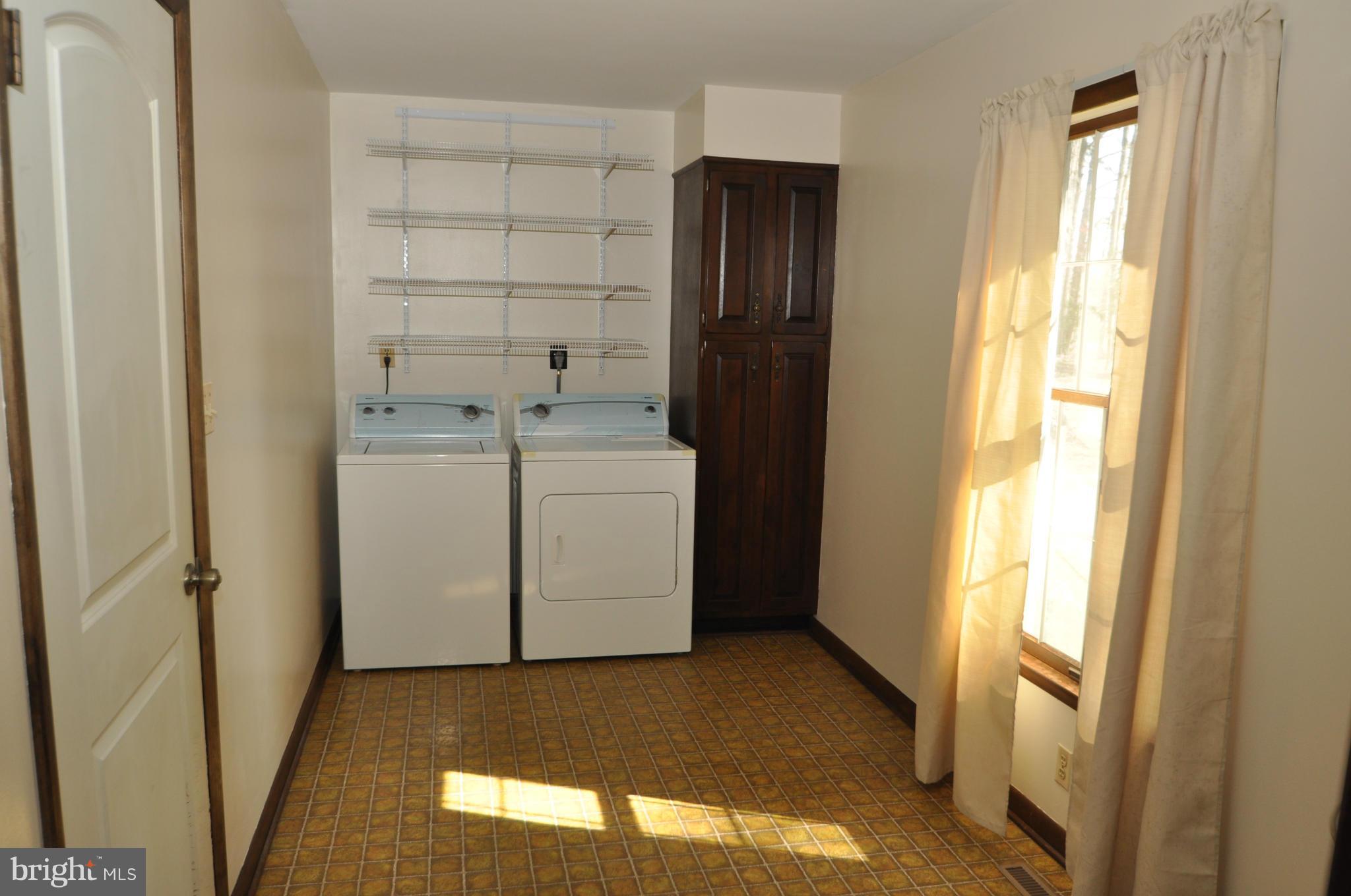 6818 Hunting Creek Road Hurlock, MD 21643 - Photo 11 of 20 Interior (General)