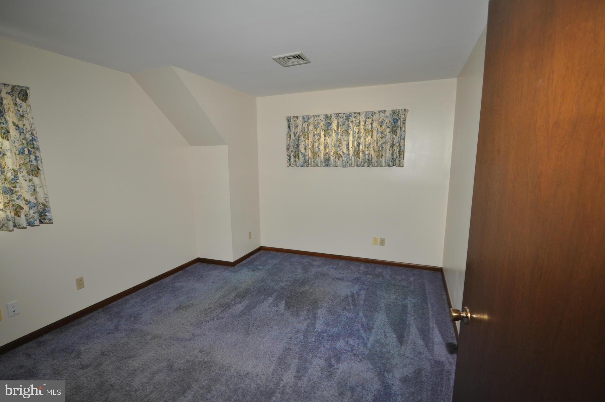 6818 Hunting Creek Road Hurlock, MD 21643 - Photo 17 of 20 Bedroom