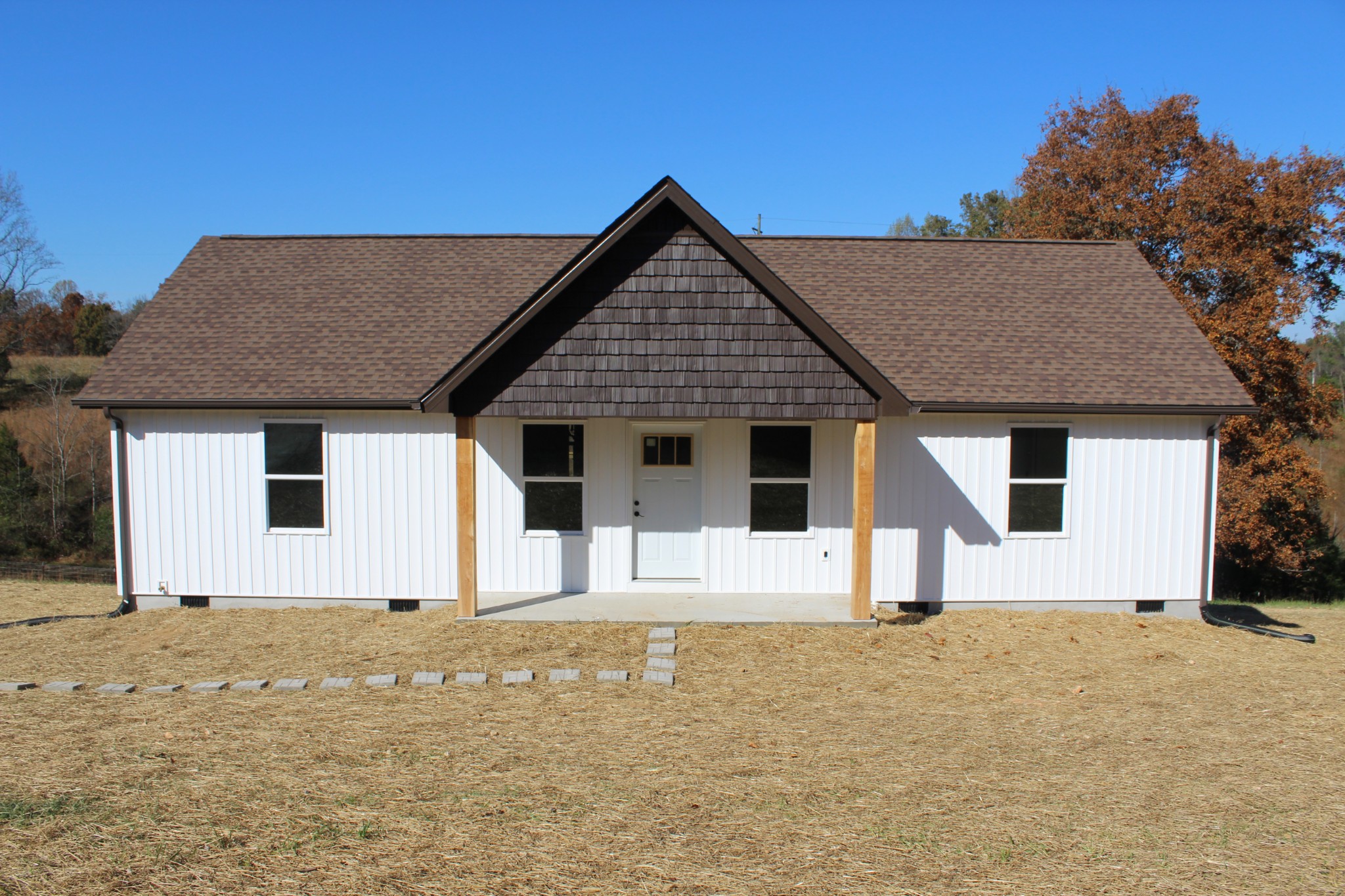 1129 Coolidge Road Lafayette, TN 37083 - Photo 1 of 19 Gallery Image 1