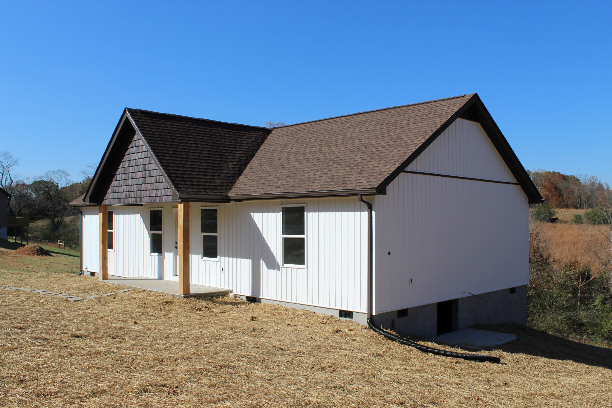 1129 Coolidge Road Lafayette, TN 37083 - Photo 2 of 19 Gallery Image 2