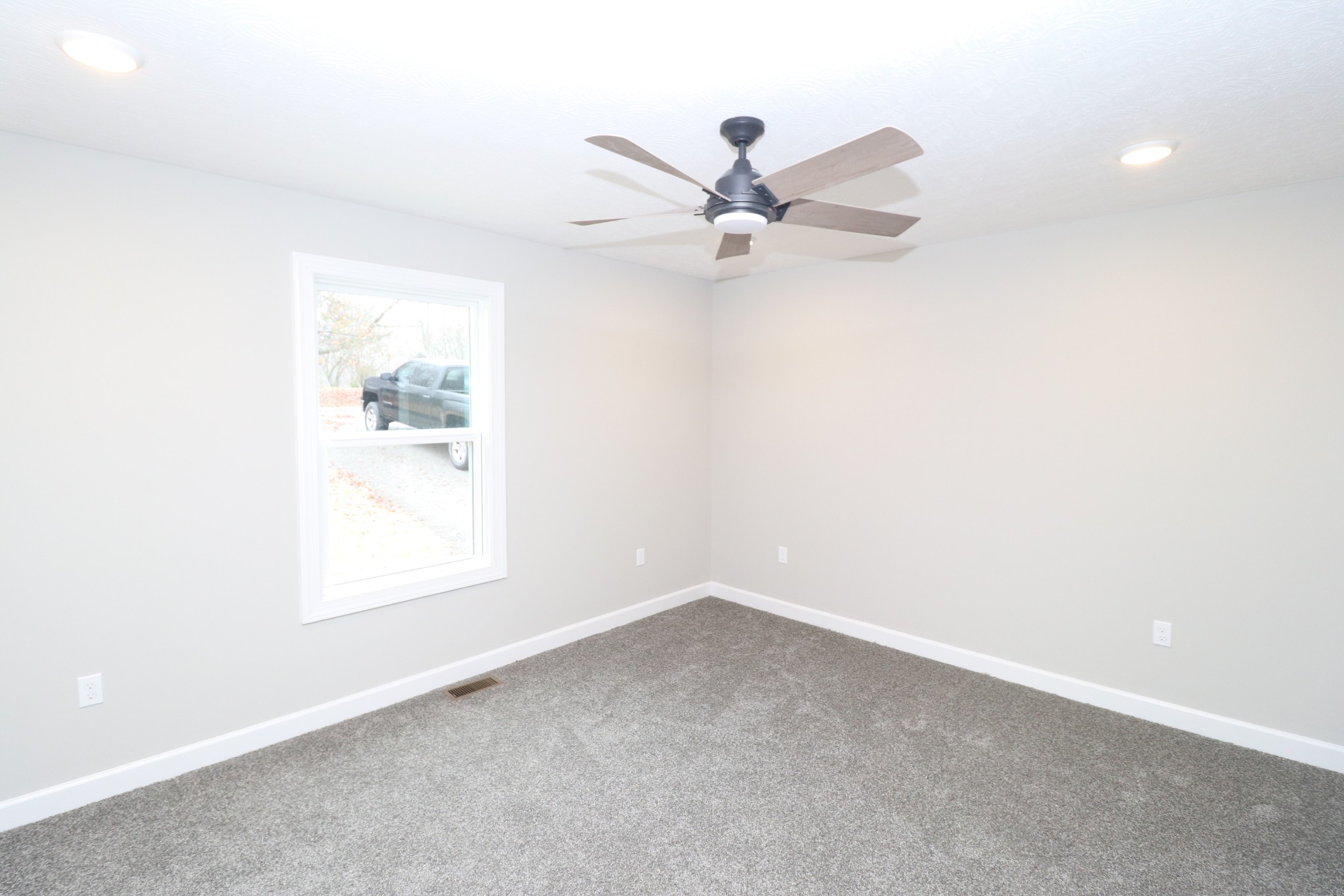 1129 Coolidge Road Lafayette, TN 37083 - Photo 10 of 19 Gallery Image 10