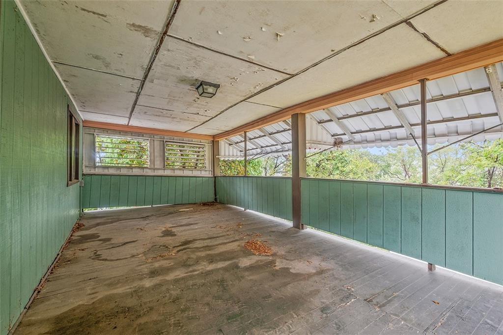 3708 Grant Street Pittsburgh, PA 15234 - Photo 15 of 36 a view of an empty room with a window